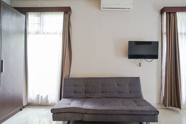 Hotelli Akarsa Transit