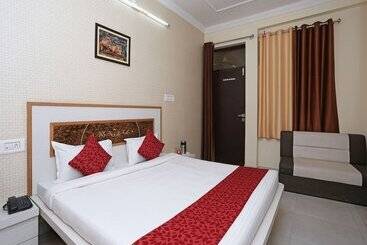 Oyo 10104 Radhika Resort