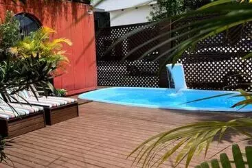 Bonabrigo Hostel & Suites
