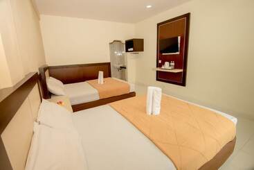 בית מלון כפרי Puri Nusa Indah