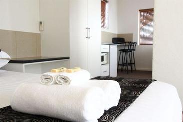 ホテル Bay 10 Suites And Apartments