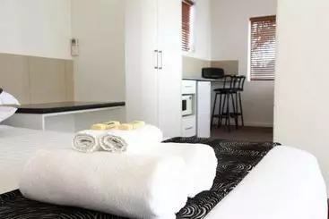 Hotelli Bay 10   Suites And Apartments