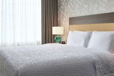 فندق Home2 Suites By Hilton Chicago Mccormick Place