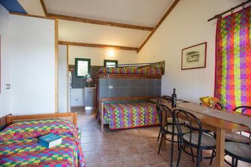 בית מלון כפרי Il Borgo Centro Vacanze