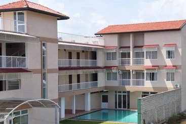 Hotel Lake Nesty Bolgoda Resort