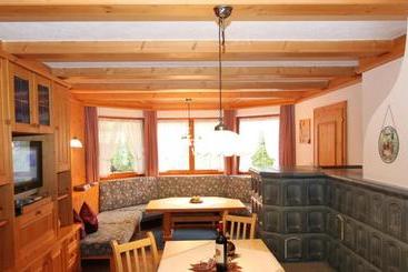 호텔 Lärchenwald Appartements