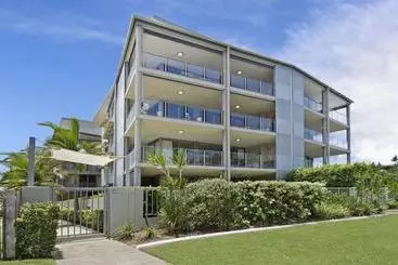 Hotelli On The Bay Resort - Bribie Island