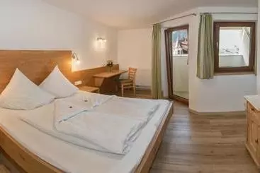 Hotelli Schneeberger Appartementhaus