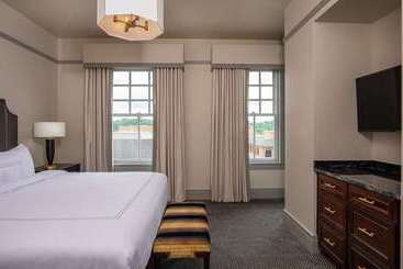 酒店 The Virginian Lynchburg Curio Collection