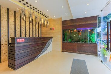 هتل Fab Supreme Grande