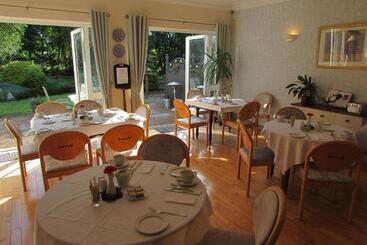 Bed and Breakfast Dungimmon House