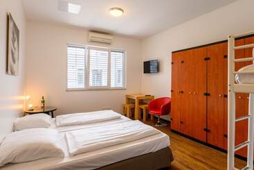 Хостел Art Rock Downtown