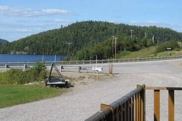 Motel Triplex Lac A Jimmy