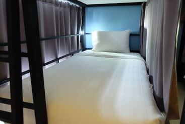 Hotel Airport Hostel Phuket