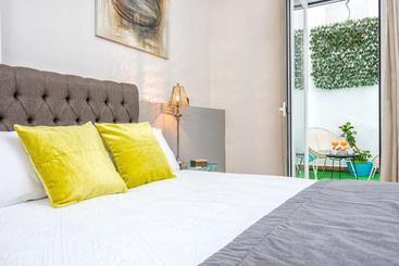 בית מלון כפרי Iloftmalaga Plaza De Los Martires