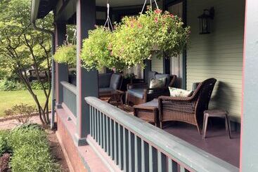 호텔 The Parsonage Inn B&b