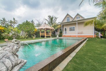 בית מלון כפרי Canikaya Villas Ubud