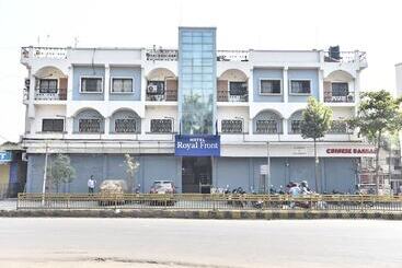 Hotel Royal Front Residency