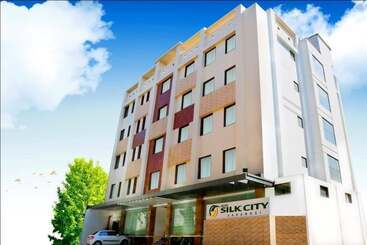 هتل Silk City