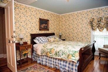 Hotel Springside Inn