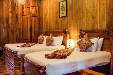 ホテル Villa Angthong