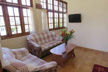 בית מלון כפרי Carnation Rest