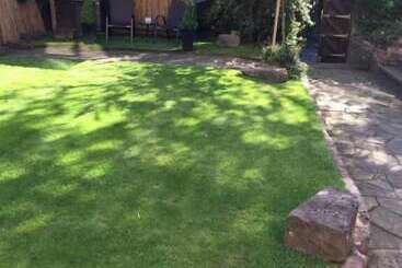 فندق Queens Guesthouse Manchester