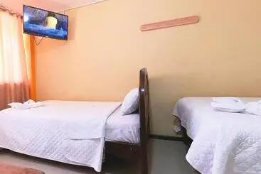 Hostel Hostal Anais