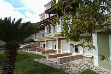 آپارتمانهای توریستها Dogis Retreat