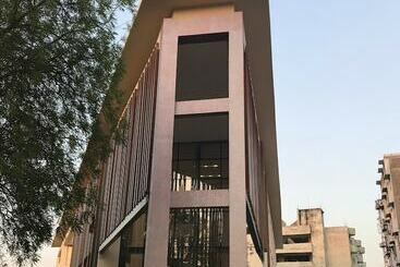 Hotel Heaven View Clarks Inn