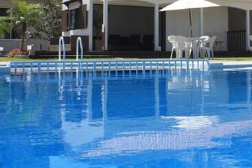 בית מלון כפרי Michishio