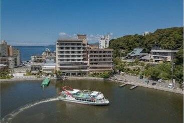 בית מלון כפרי Sansuikan Kinryu