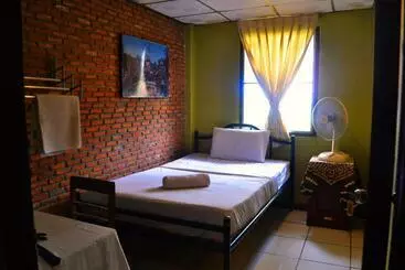 ホテル Brickhouse Ayutthaya Guesthouse Est 1986