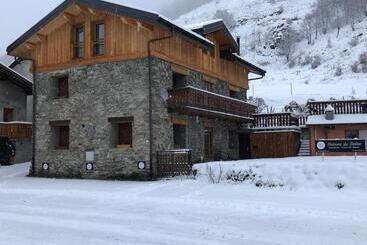 Hotel Balcons Du Bettex