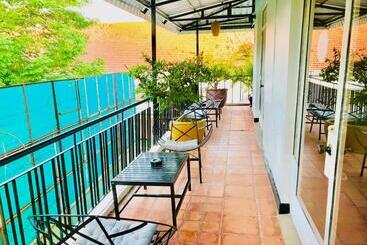 Hotel Prantara Heritage Suites