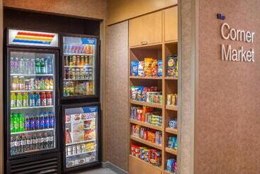 Hotel Fairfield Inn & Suites By Marriott Mcpherson