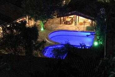 هتل Pousada Barbara