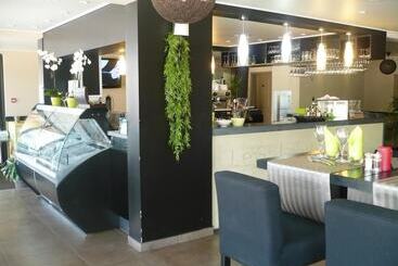 Hotel & Restaurant Le Saint Jean