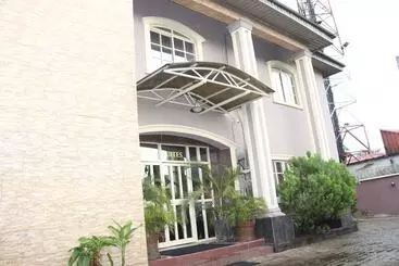 Hotel Albert Suites