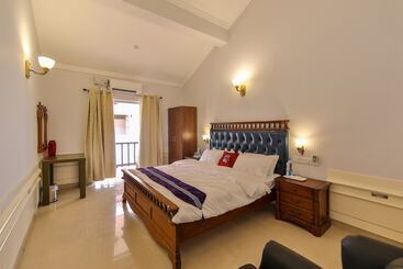 فندق Emperor Resort & Spa