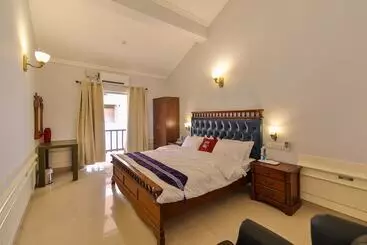 Hotel Emperor Resort & Spa