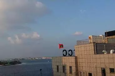 پانسیون Six In One