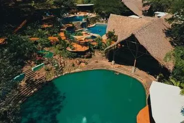 Treecasa Hotel & Resort