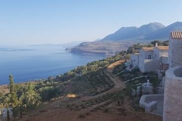 בית מלון כפרי Bassa Maina Villas & Suites