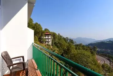 Oyo 12826 Hotel Himgiri