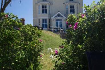 膳宿费 The Avalon