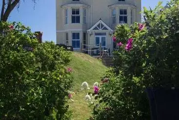 ペンション The Avalon