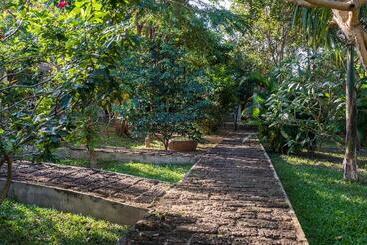 فندق Bird Of Paradise Bungalows