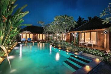 호텔 Yana Villas Kemenuh By Pramana Villas