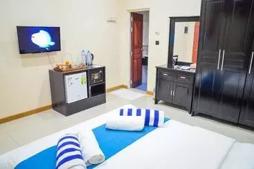 پانسیون Whale Shark Inn Maldives